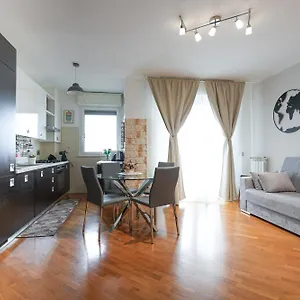 Apartment Nuvola Easy Self Check-in, Fiumicino